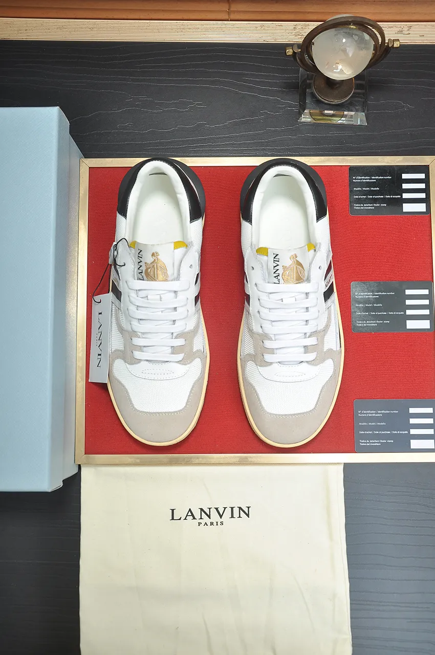 Men's men's shoes💰540💶[LANVIN] The latest lace-up fashionable casual couple sneakers, high-quality CLAY couple series‼ ️ The latest trendy products of the season 🌈Many bloggers have planted grass and purchased the original open-mold customization. The upper and outsole are sewn with mark threads without edge sealing. A variety of material splicing combination design. Very versatile for fashionable and casual wear. Comfortable on the feet. Self-recommended. Upper cowhide + cow suede + breathable mesh lining. Foot-padding cowhide. Exclusive original open-mold clear logo rubber outsole ⚠️Couple standard size 36-40 for women and 38-44 for men.